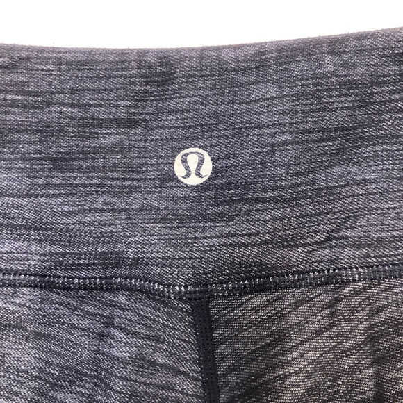Lululemon Women’s Capri Workout pants size 8 - Picture 3 of 6